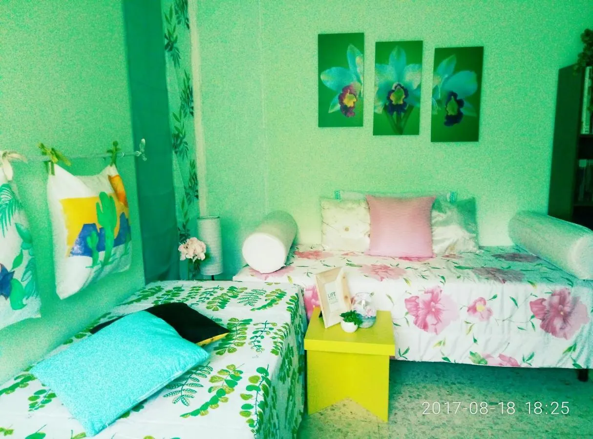 Garbatella Chippendale Apartment Rome 0*,